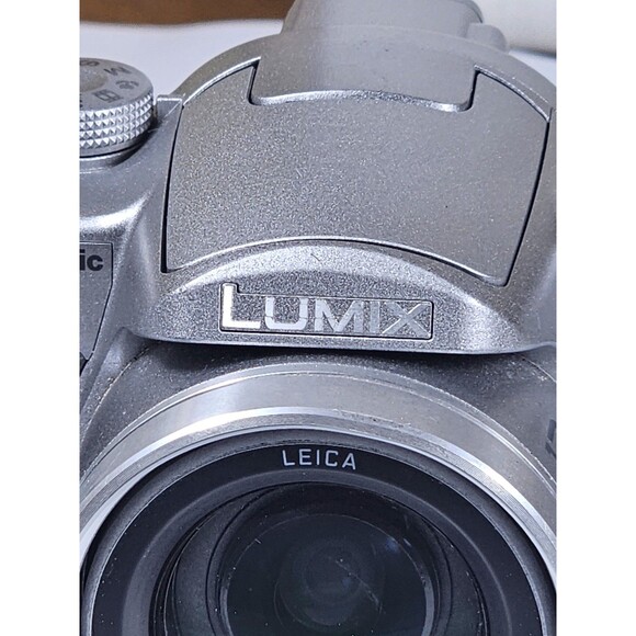 Panasonic LUMIX DMC-FZ7 Digital Camera 6.0MP with 12x Optical Zoom Tested. - Picture 14 of 16